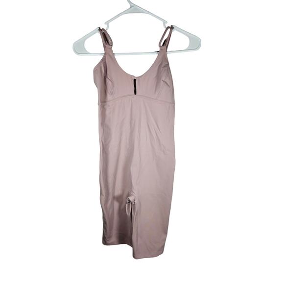 Free People X Fp Movement Glow One Piece In Gypsum‎ Size XS NWT - Picture 1 of 9